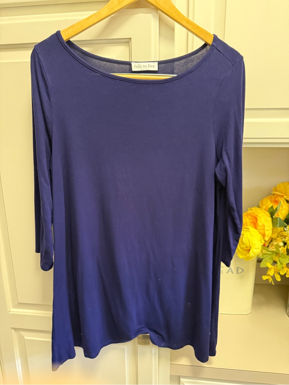 Free to Live Women's Long Sleeve Scoop Neck Top - Navy